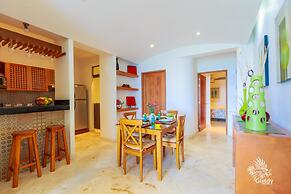 Deep Blue Condos - 103