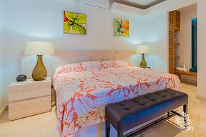 Deep Blue Condos - Entire