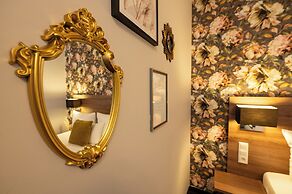 V Boutique Hotel