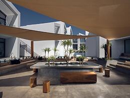 Cavo Vezal - Adults Only