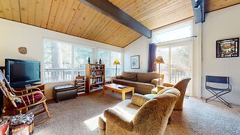 Timberline 44 Cozy and Quiet, Corner Unit, Lots of Natural Light by Re
