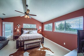 Tranquility By The Shore Cl1105b 4 Bedroom Home by RedAwning