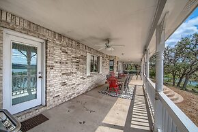 Tranquility By The Shore Cl1105b 4 Bedroom Home by RedAwning