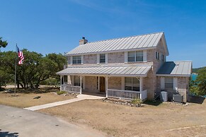 Tranquility By The Shore Cl1105b 4 Bedroom Home by RedAwning