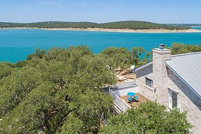 Tranquility By The Shore Cl1105b 4 Bedroom Home by RedAwning