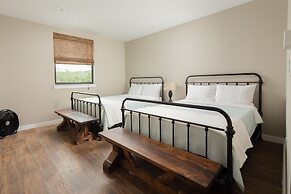 The White House On The Horseshoe 8 Bedroom Home by RedAwning