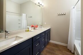 The White House On The Horseshoe 8 Bedroom Home by RedAwning