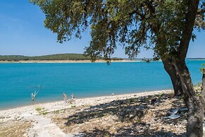 A Shore Thing Cl1105c 1 Bedroom Cottage by RedAwning