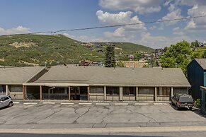 Quitting Time 3 Bedroom Condo by RedAwning