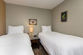 Quitting Time 3 Bedroom Condo by RedAwning