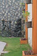 Four Season GUESTHOUSE