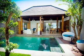 Apple Villa and Apartment