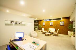 Apple Villa and Apartment