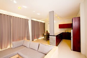 Apple Villa and Apartment