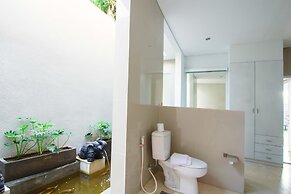 Apple Villa and Apartment