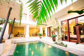 Apple Villa and Apartment