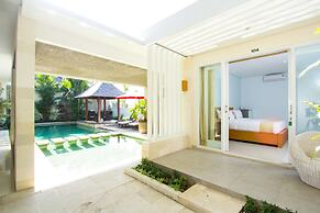 Apple Villa and Apartment