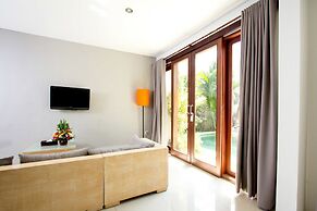 Apple Villa and Apartment