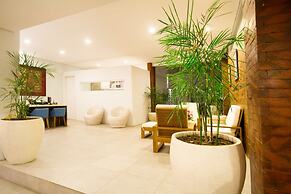 Apple Villa and Apartment