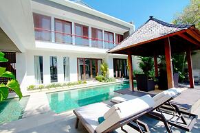 Apple Villa and Apartment