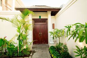 Apple Villa and Apartment