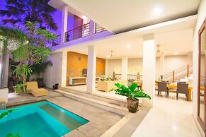 Apple Villa and Apartment