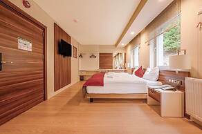 Sunday Schwarzbachtal Hideaway Resort
