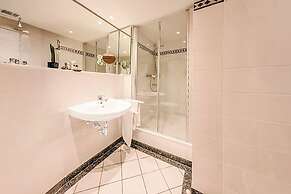 Sunday Schwarzbachtal Hideaway Resort