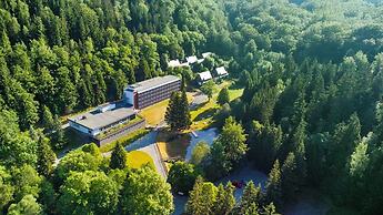 Sunday Schwarzbachtal Hideaway Resort
