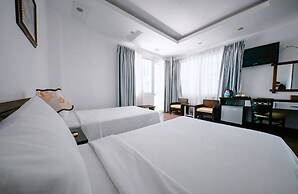 Happy Light Central Nha Trang