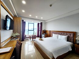 Happy Light Central Nha Trang