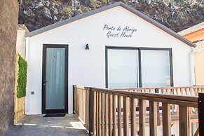 Porto de Abrigo Guest House