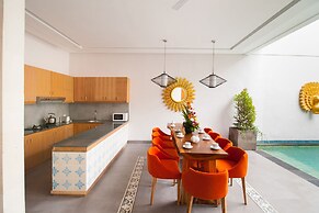 Apple Villa & Suite Seminyak