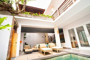Apple Villa & Suite Seminyak