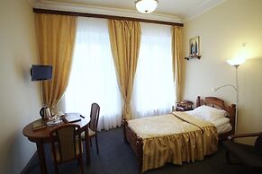 The Old Monastery Hotel