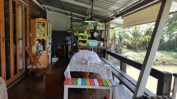 Baan Aunjai Homestay