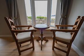 Summer Isles Hotel