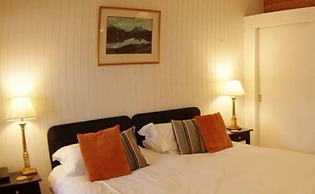 Summer Isles Hotel