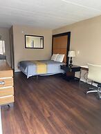 APM Inn & Suites