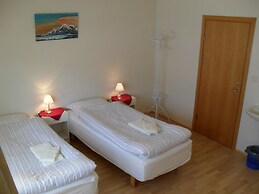 Kiðagil Guesthouse