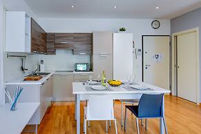 Desenzanoloft – Blue Eyes