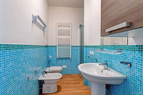 Desenzanoloft – Blue Eyes