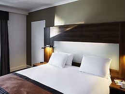 Mercure St Helens