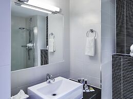 Mercure St Helens