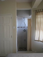 Maya's Bajan Villas - Unit A