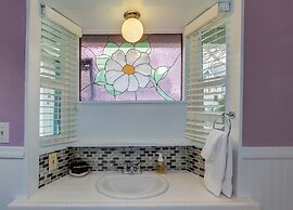 Carlisle Garden Suites