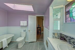 Carlisle Garden Suites