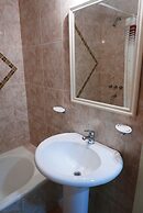 Guemes 2 by Esthetic