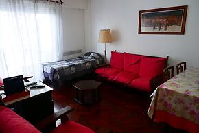 Guemes 2 by Esthetic