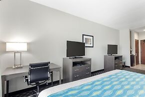 Best Western Plus Waller Hotel